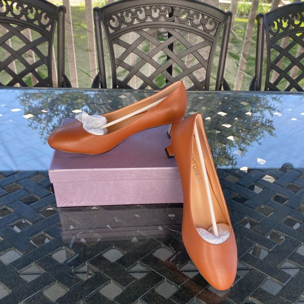 Brand new never worn cognac healed size 9 perfect condition